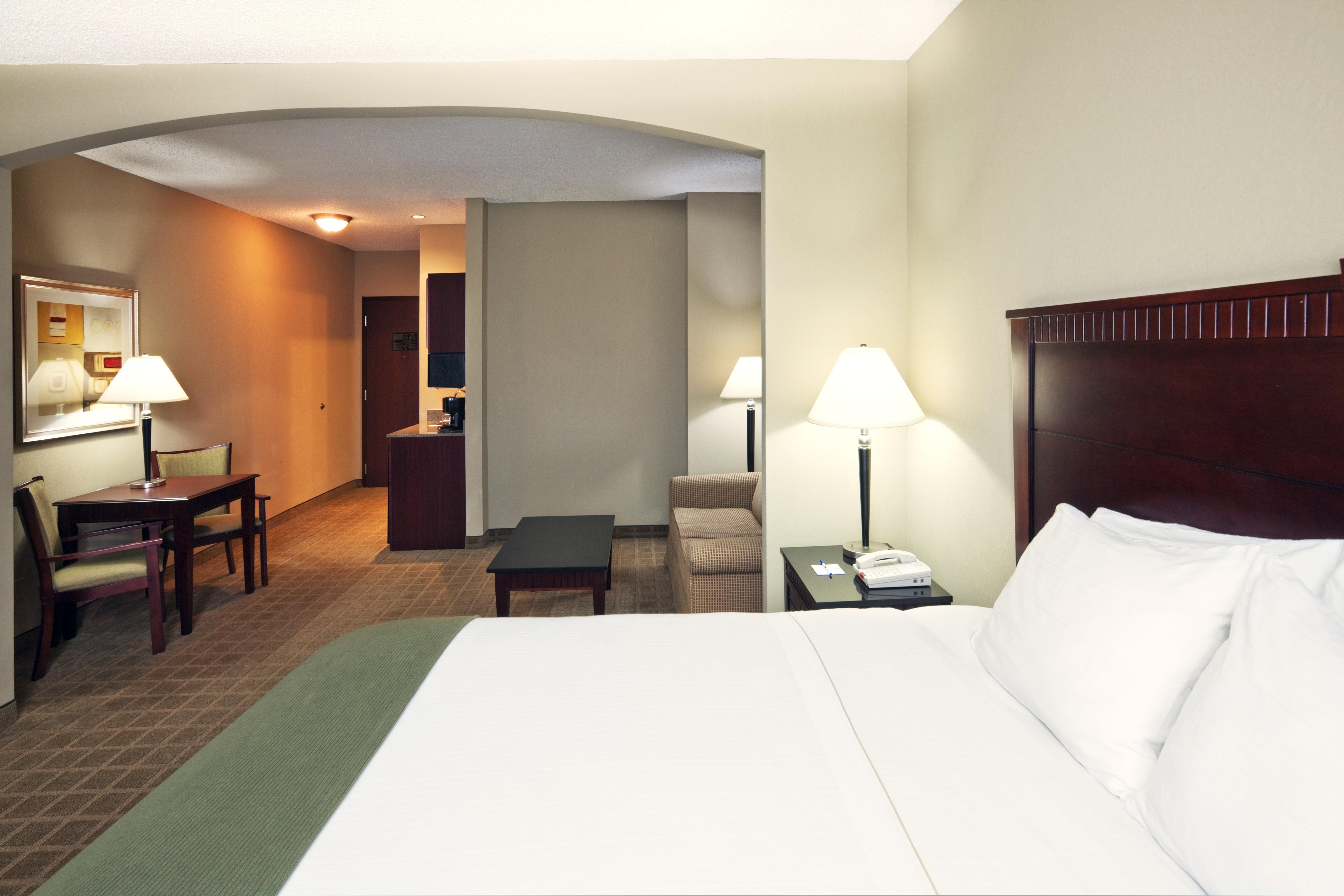 Holiday Inn Express Hotel & Suites Shawnee I-40 By Ihg Exterior foto